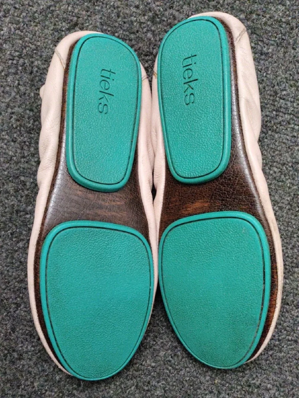 Tieks soft blush